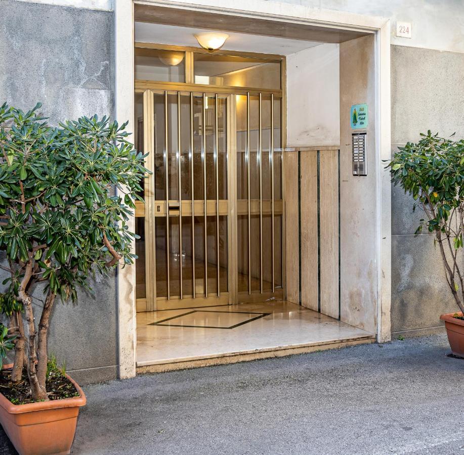Bb Sorrento Mahal Kita Unique Style Bed & Breakfast Bagian luar foto